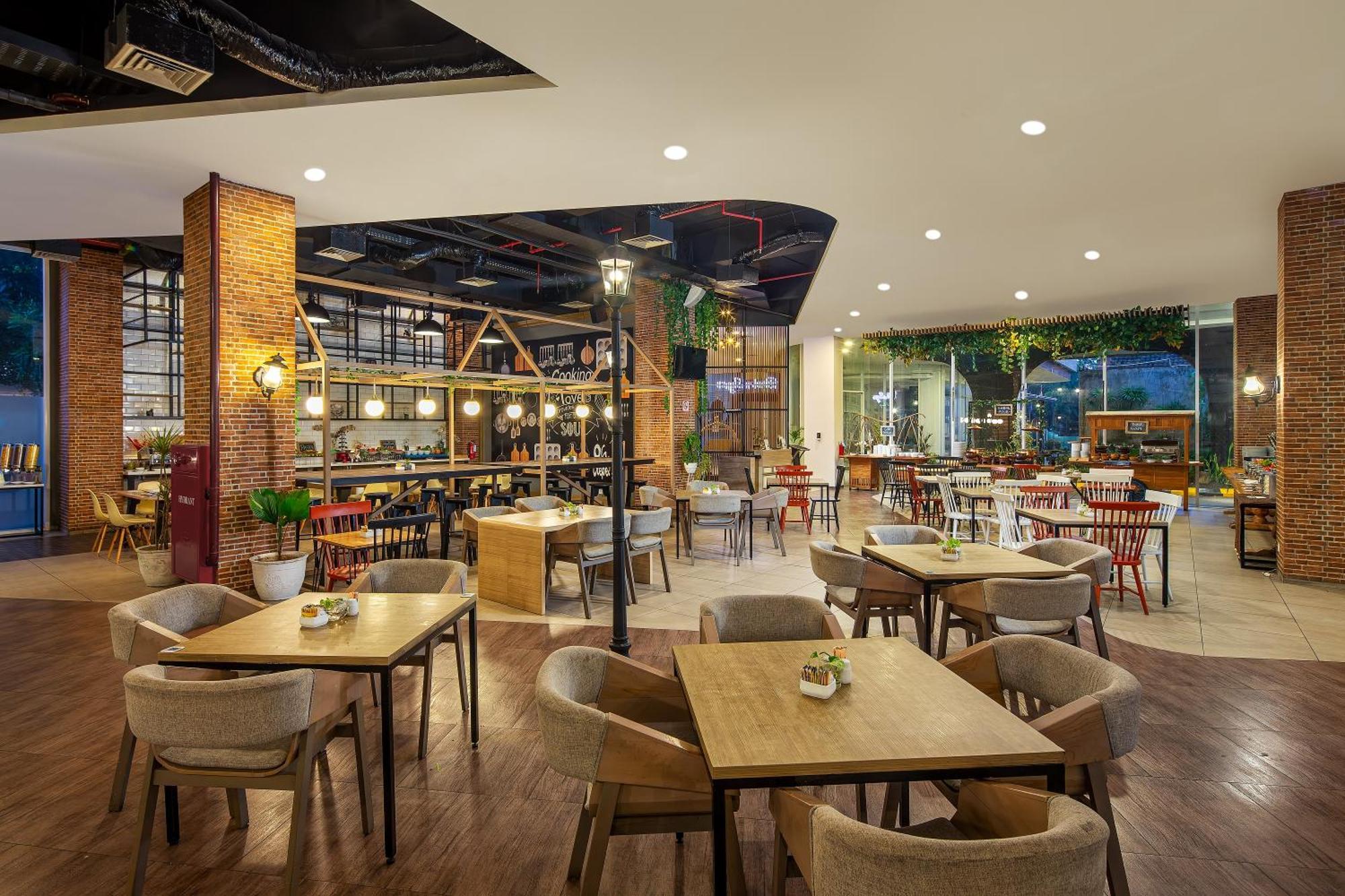 Luminor Hotel Purwokerto By Wh Kültér fotó
