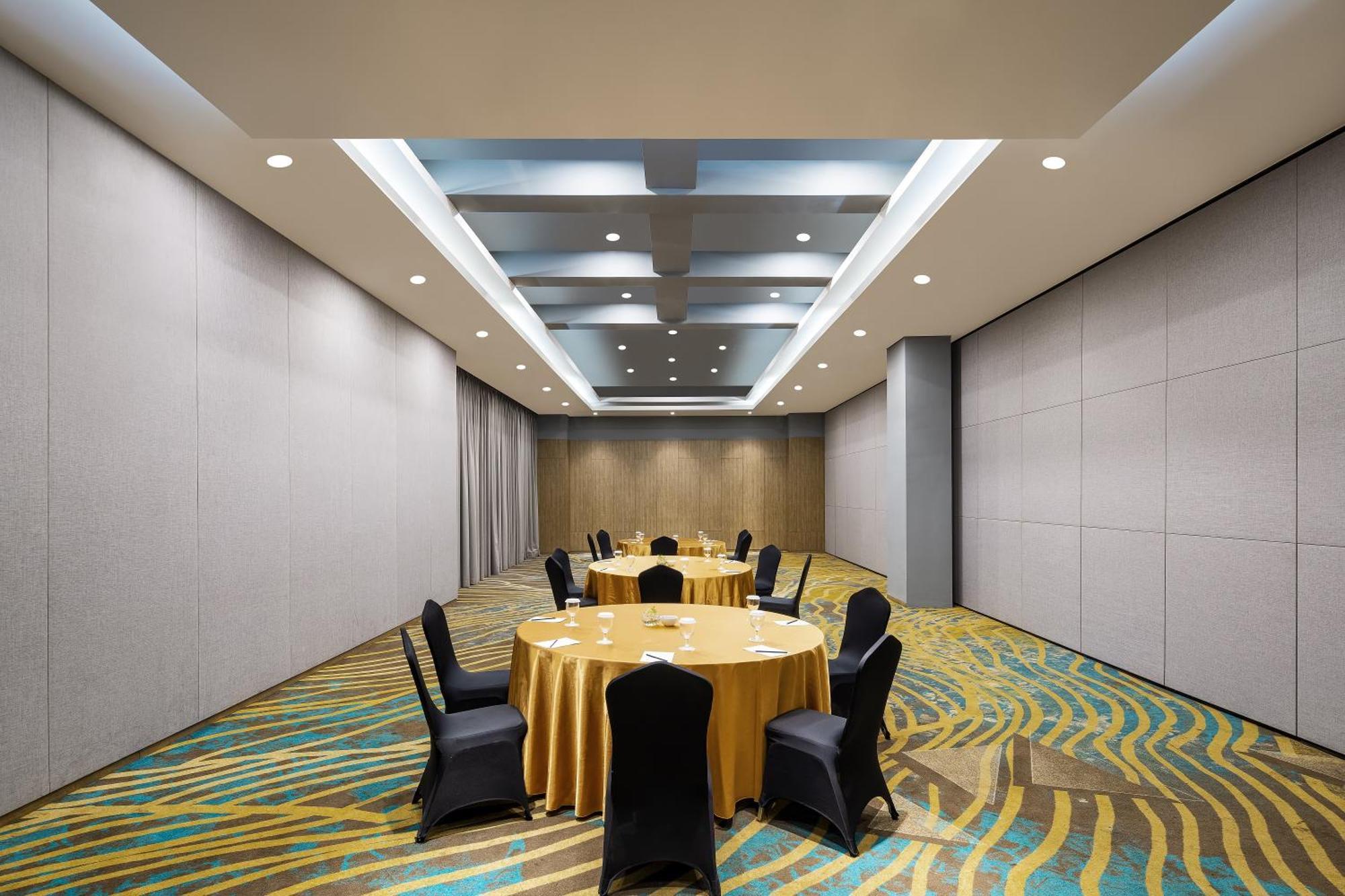 Luminor Hotel Purwokerto By Wh Kültér fotó