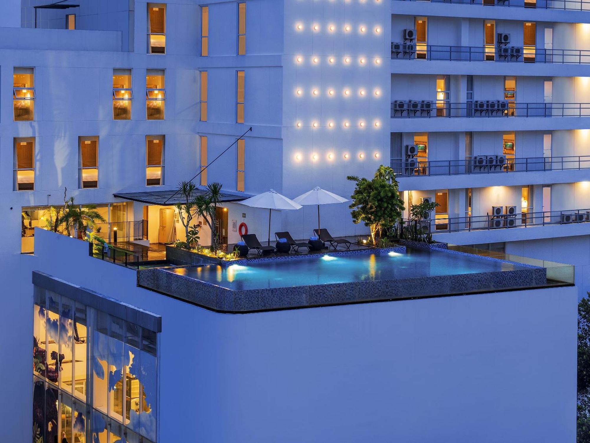 Luminor Hotel Purwokerto By Wh Kültér fotó